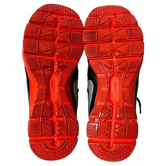 Nike Free TR Shield Pack Training Shoes Black Red Women’s Size 8 - Picture 9 of 11